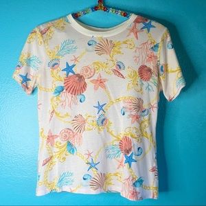 Forever 21 seashell short sleeve t-shirt